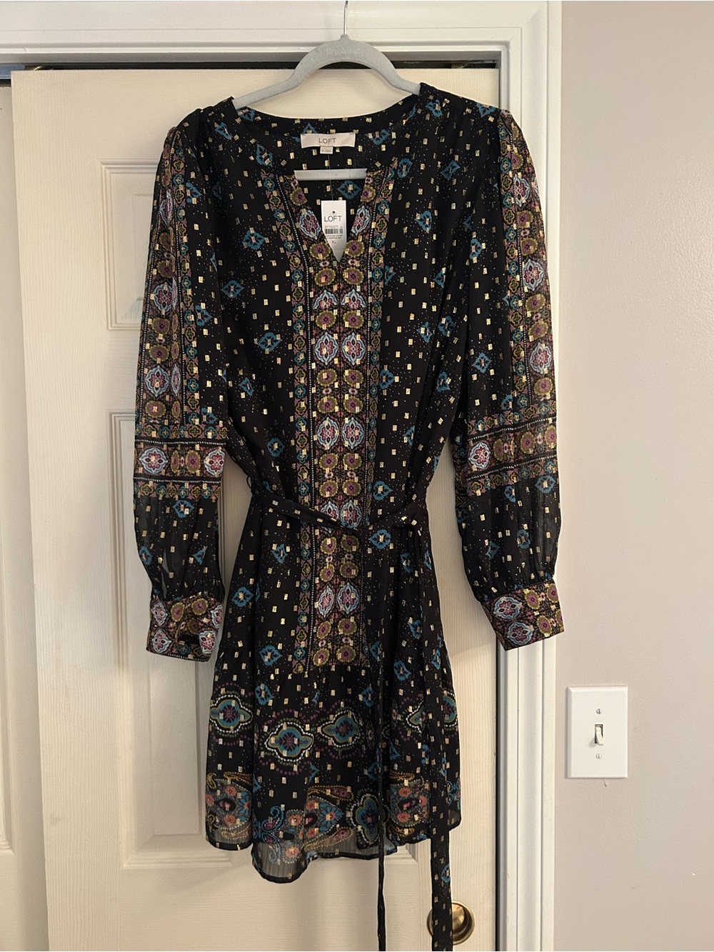 LOFT Black Multicolor Medallion-Print Long Sleeve Dress